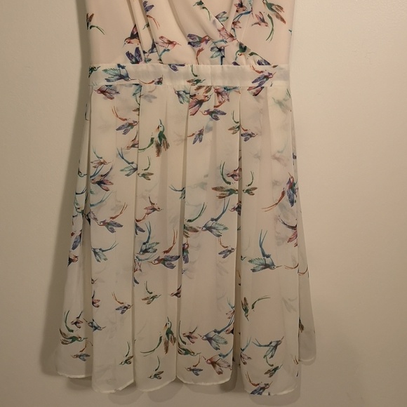 Cream Colored Summer Dress - Picture 2 of 4